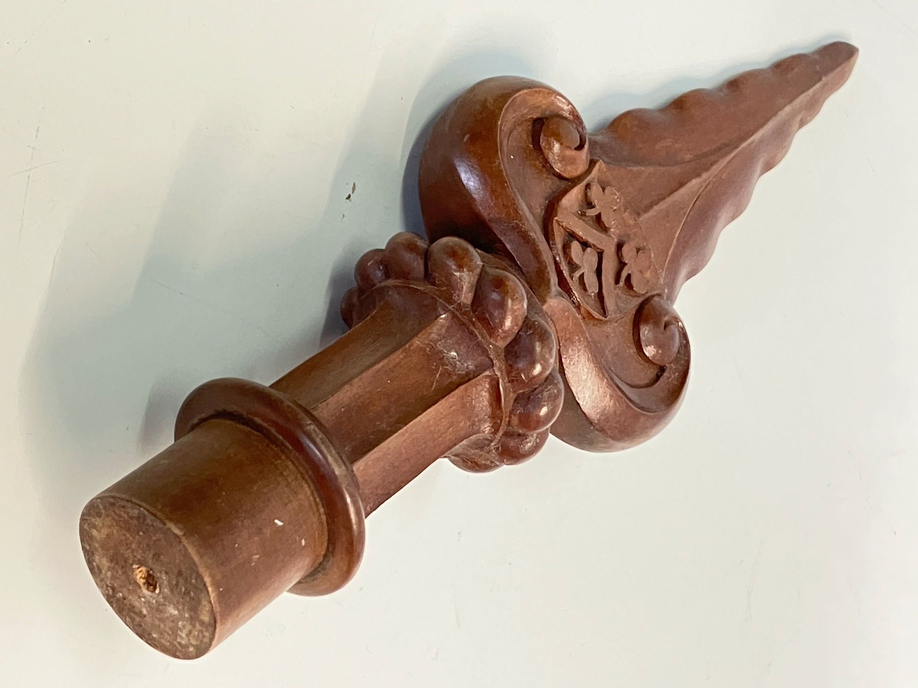 Articoli in legno: Fahnenspitz mit Wappen von Hochdorf – Usato da Horw venduto da luzernicus 5