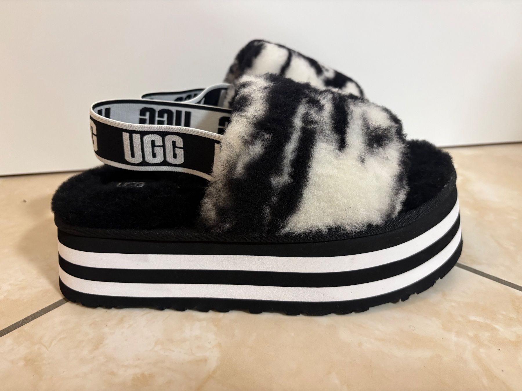 Ugg Scarpe da donna: UGG Furry sandals - Size 39 - NEW! – Nuovo e nell'imballaggio originale da Muzzano venduto da Sidney_3