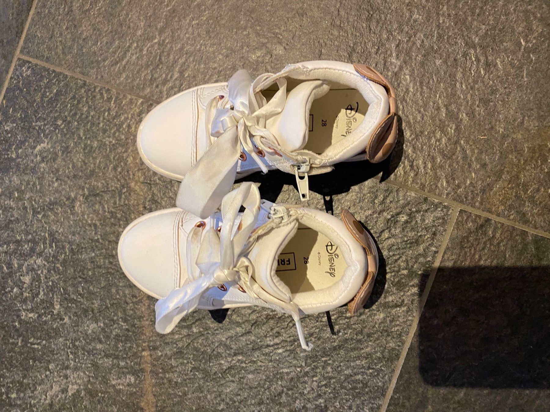 Friboo Scarpe per ragazze: Disney Sneaker Gr. 28 – Usato da Geroldswil venduto da emi1980 2
