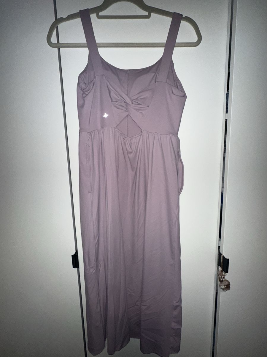 Halara Vestiti: Rückenfreies Midi-Freizeitkleid, Twisted Split Gr. S Halara – Usato da Neuenkirch venduto da ali_5pxg 1