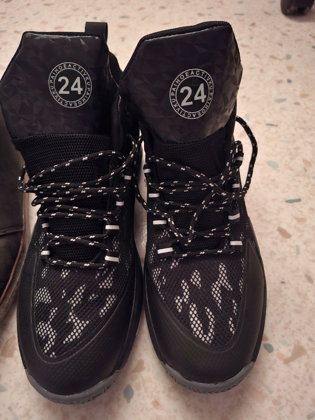 Scarpe da uomo: Schuhe Paket Herren Grösse 45 diverse Modelle  – Usato da Schaffhausen venduto da DPJ88 1