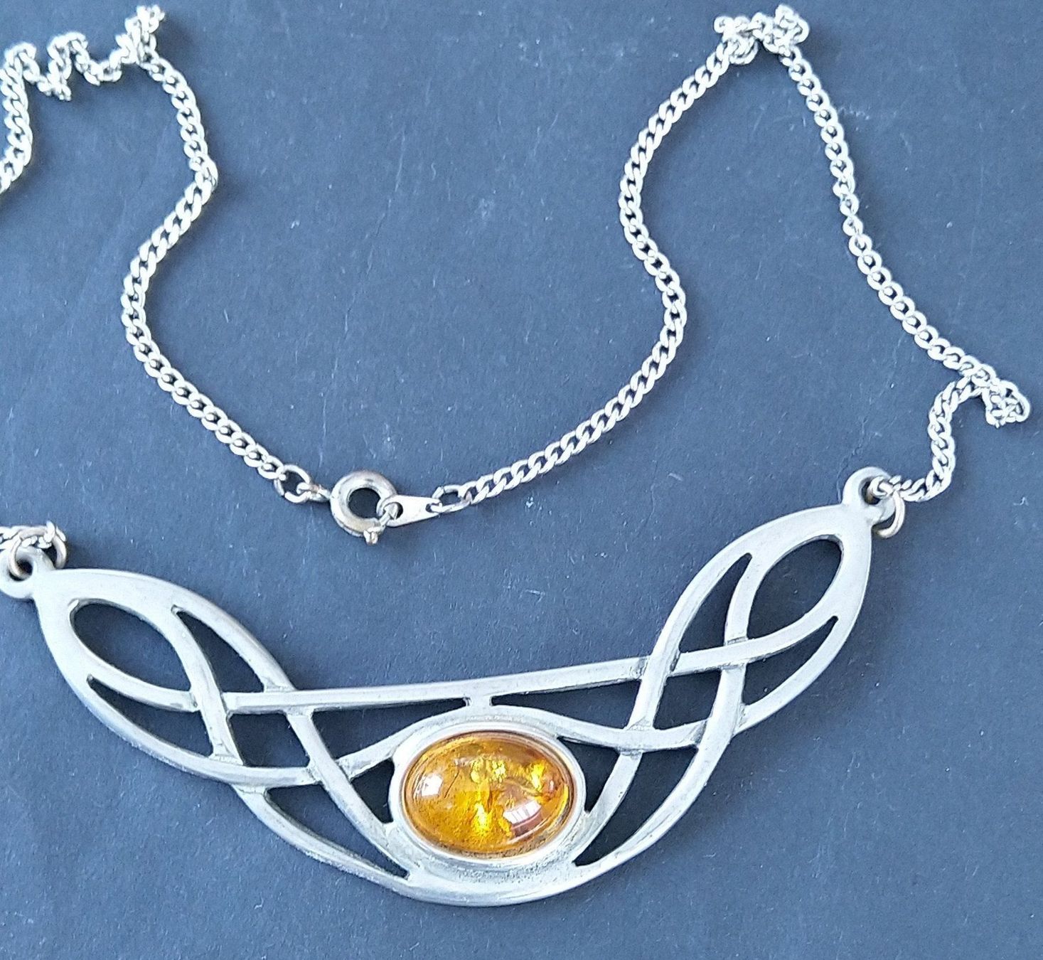 Catenine: ST. JUSTIN HALS KETTE MIT ANHÄNGER – Usato da Romanshorn venduto da BoutiqueA 3