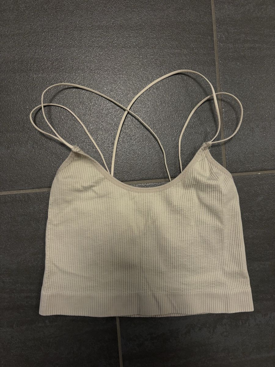 Urban Outfitters Tops: BDG Urban Outfitters Top M – Gebraucht aus Rümlang von svent 1