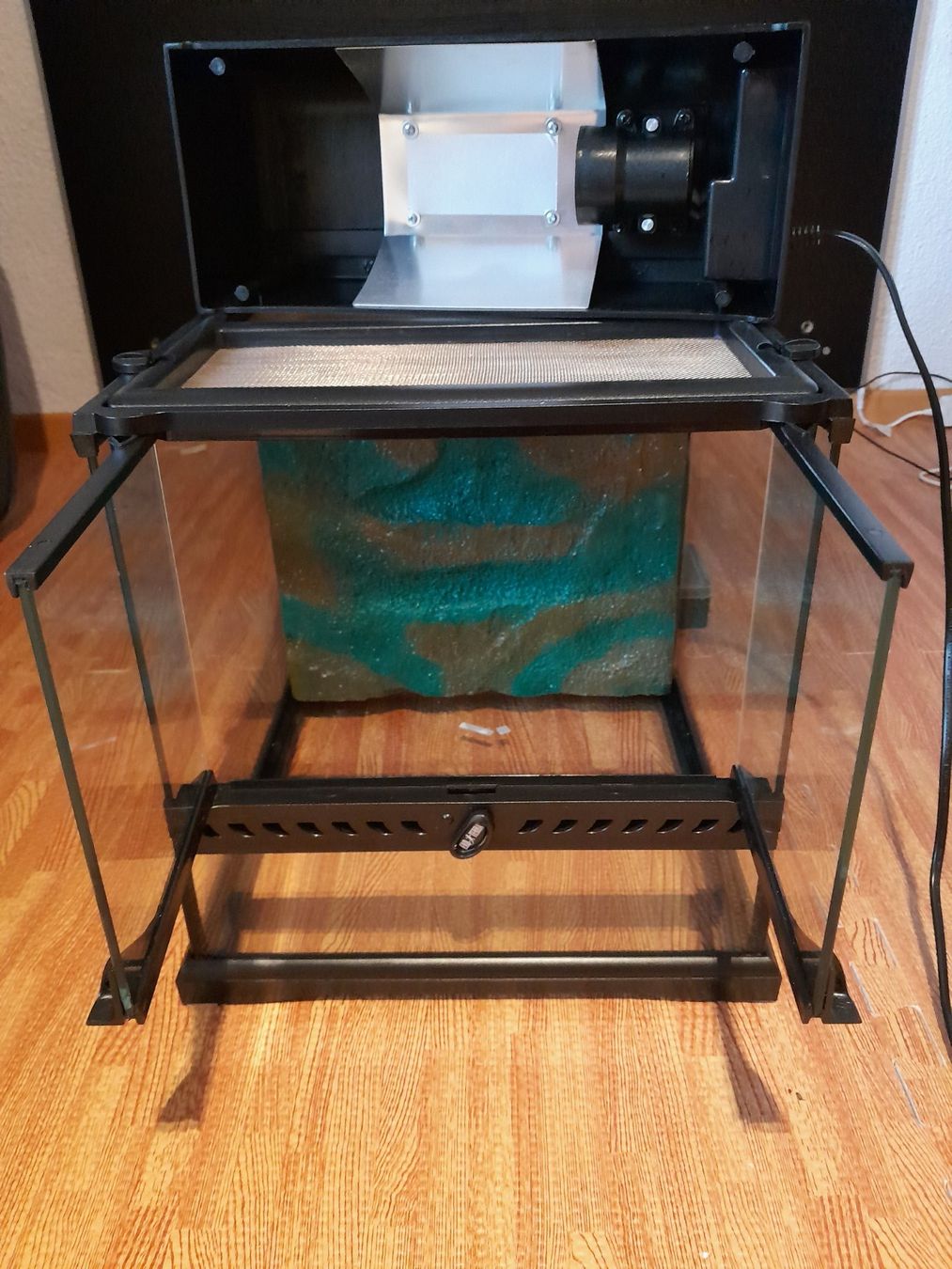 Exo terra Terrario: Exo Terra Terrarium 30x30x30 – Usato da Erlen venduto da Enamsx125