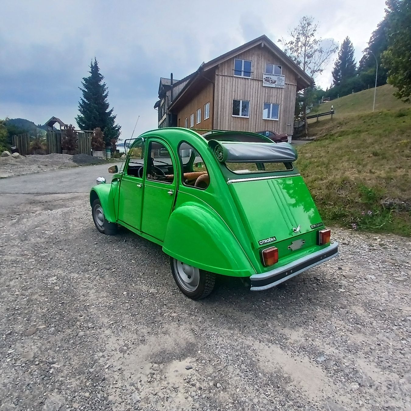 Citroën Automobili: Citroen 2CV Ente Grün – Usato da Degersheim venduto da ReiflerAutokosmetik 3