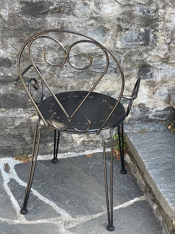 Stühle: Hübscher Eisenstuhl – Gebraucht aus Zürich von kaufen.und.verkaufen 1