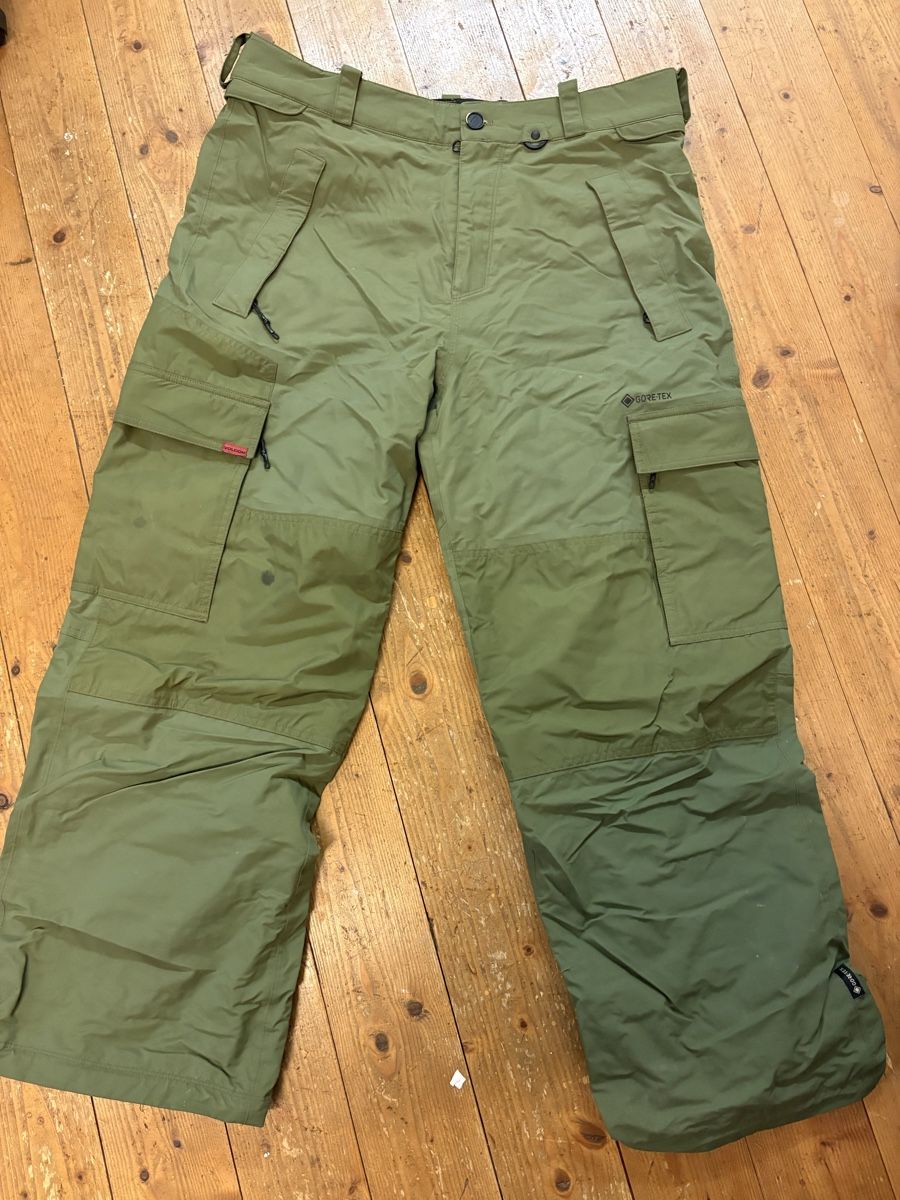 Volcom Pantaloni: Volcom Skihose – Usato da Rüschlikon venduto da eli_2v9w