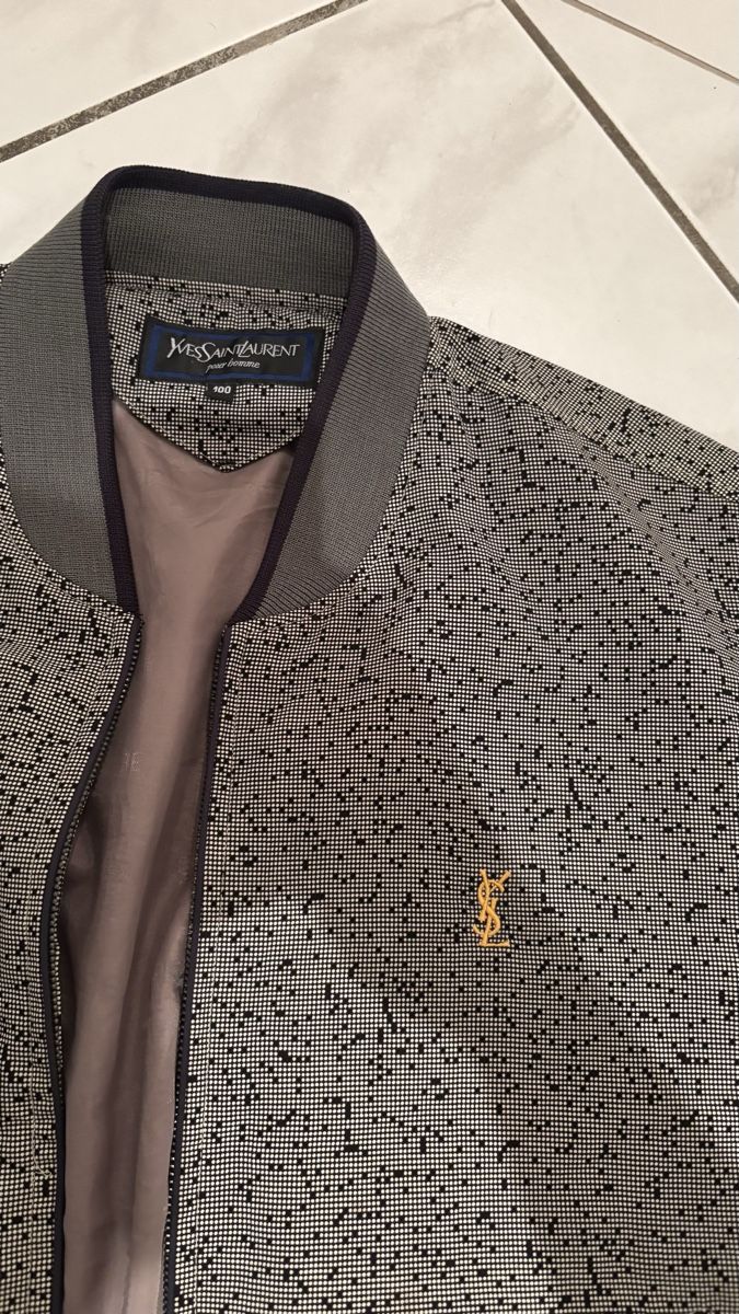 Saint Laurent Giacche: Yves Saint Laurent Jacke  – Nuovo (secondo la descrizione) da Dietikon venduto da rap_5byd 1