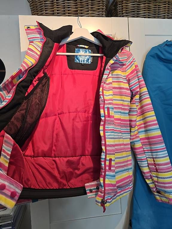 Roxy Completi: Roxy Skianzug Gr: 152 WATERPROOF Minimum 10000 mm – Usato da Weggis venduto da bdrm48