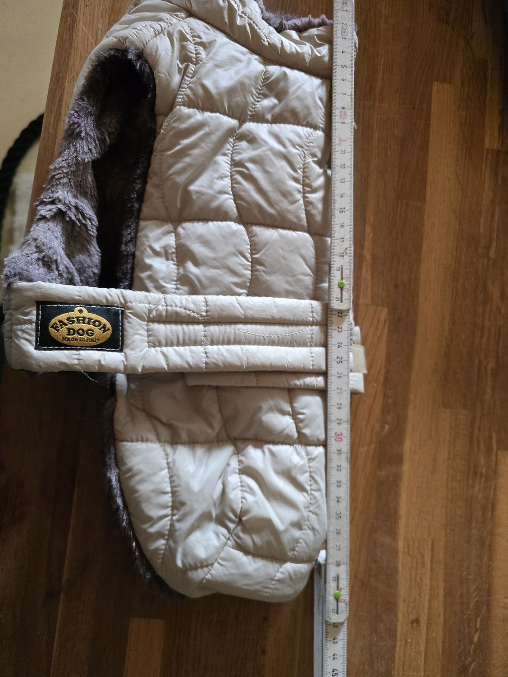 Abbigliamento: Mantel.für Hunde – Usato da La Tanne venduto da Agere 3