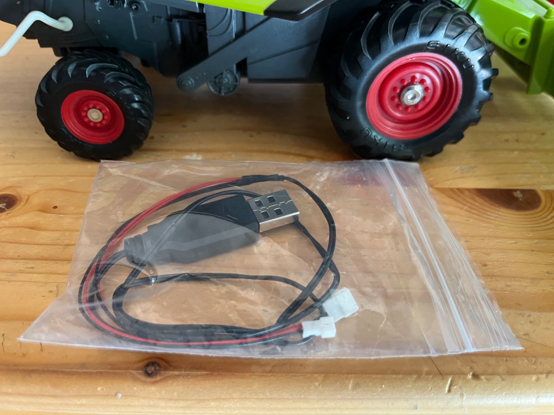 Jouets: Siku Control Mähdrescher Claas Lexion 600 – D'occasion à Montricher par Xenia111 9