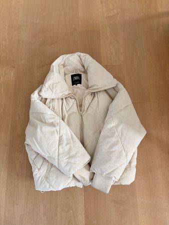 Zara Winter-Pufferjacke - Grösse S