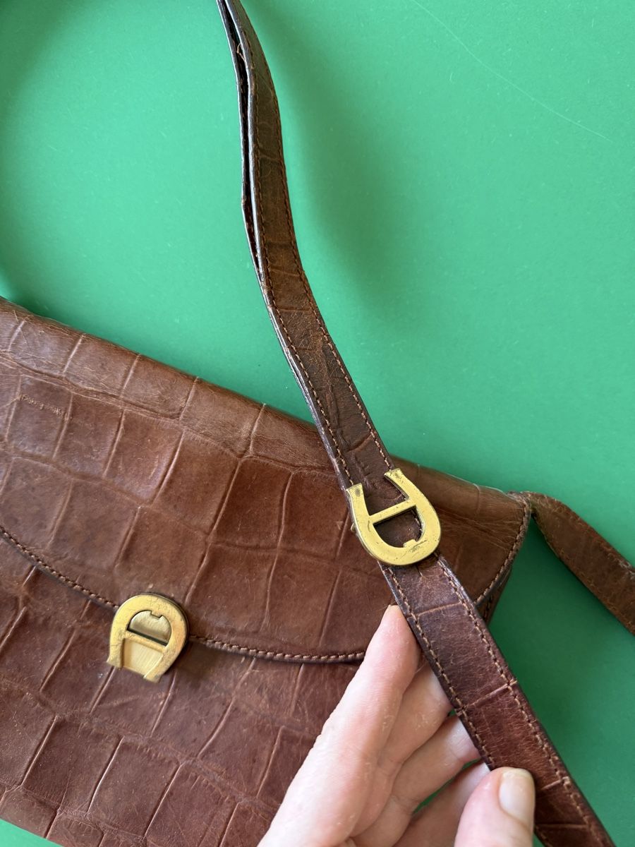Aigner Borse da donna: Kleine Tasche Aigner, Schultertasche – Usato da Basel venduto da FrauH 1