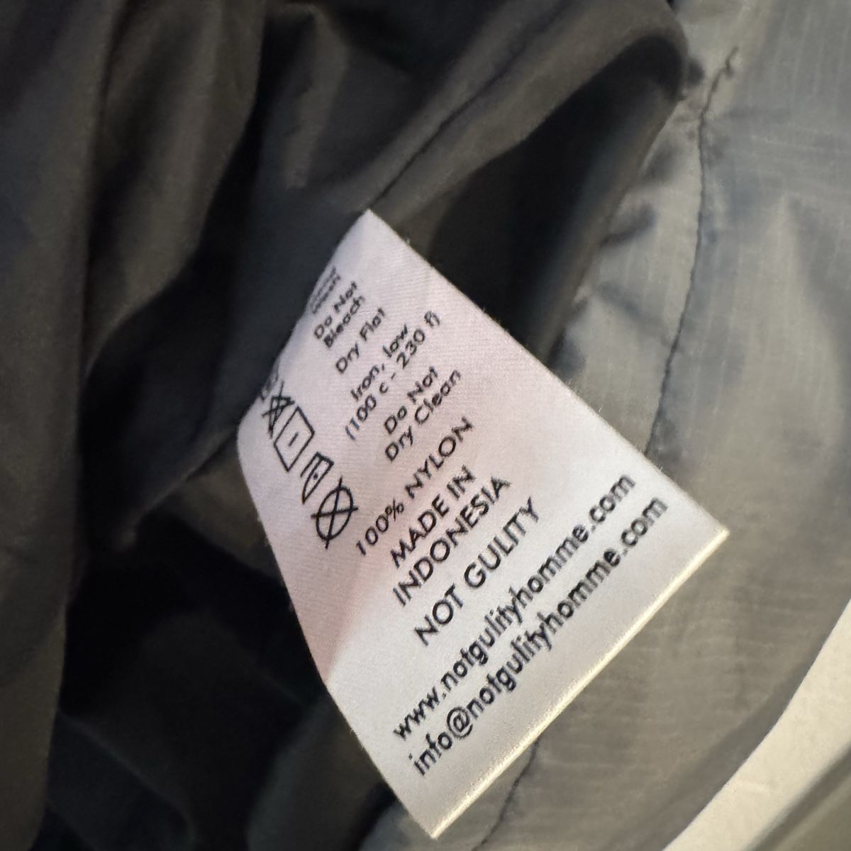 Giacche: No Guilty Homme Windbreaker – Usato da Bern venduto da deymien 3