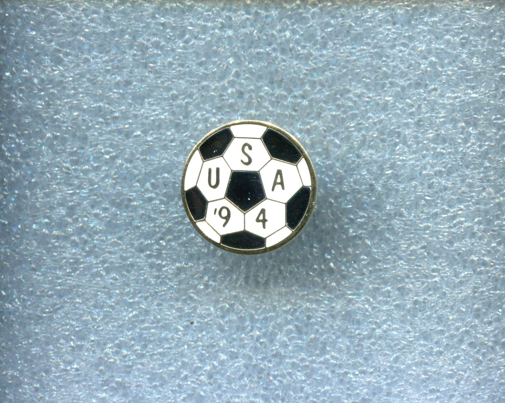 Placchette & Badge: WM '94  Ball – Usato da Winterthur venduto da Sammleroase