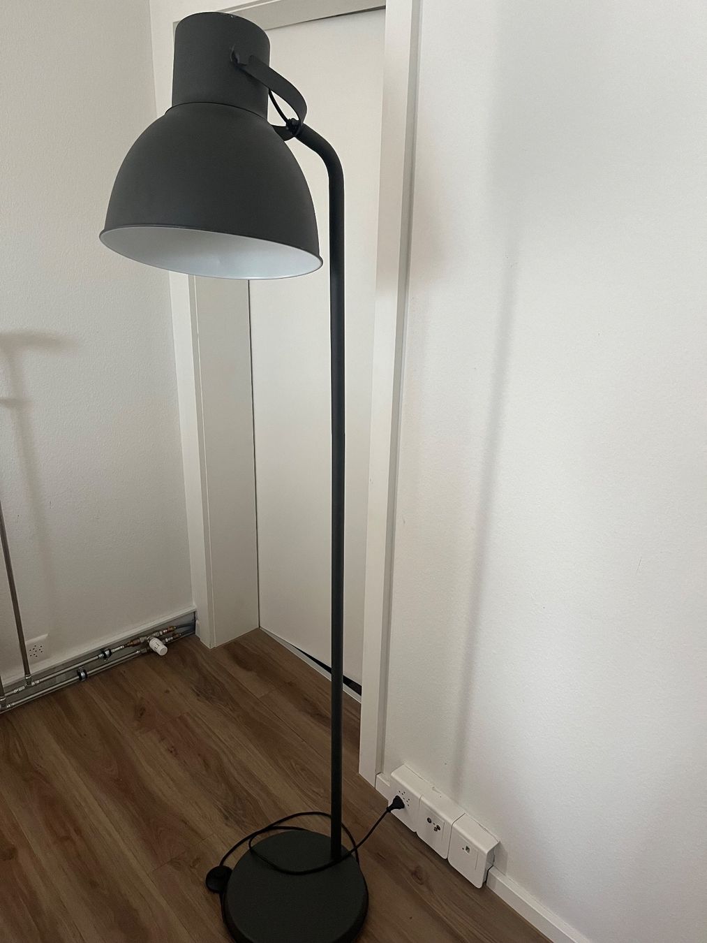 Lampen: Lampe 180 cm – Gebraucht aus Dietikon von lau_c7tw
