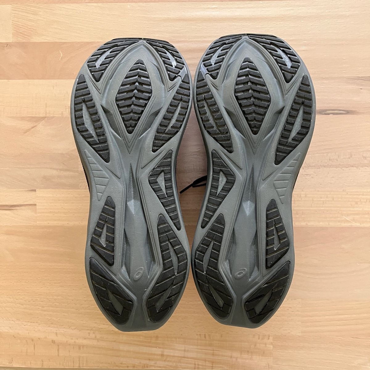 Asics Herrenschuhe: ASICS Superblast 2 (EUR 44,5) – Neu (gemäss Beschreibung) aus Tannay von hypefromhome 3