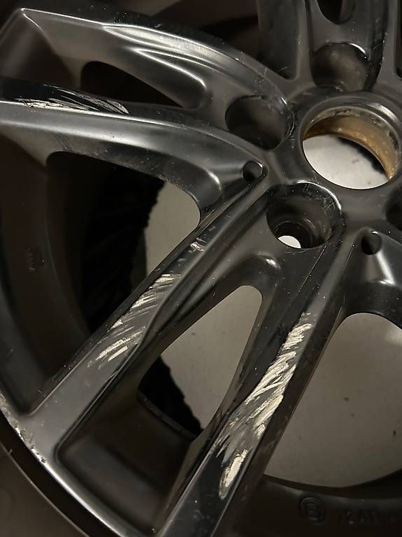 Pneumatici & Ruote complete: Ruote complete R16 con tpms 205/60 R16 – Usato da Giubiasco venduto da gia_9bwq 2