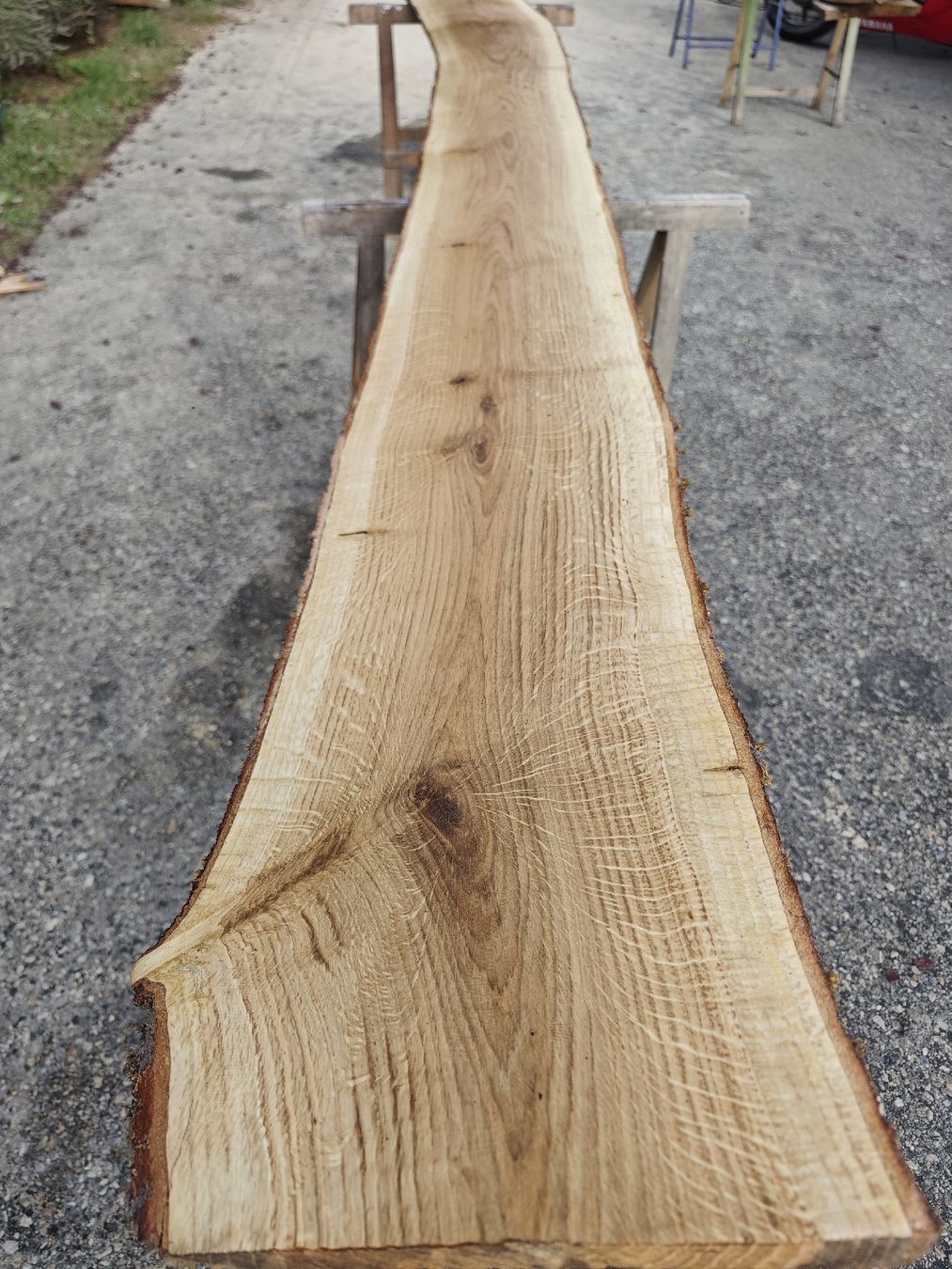 Holzartikel: E5 Eichenbrett massiv 30 mm – Luftgetrocknet – Neu (gemäss Beschreibung) aus Brittnau von Toebiholz 1