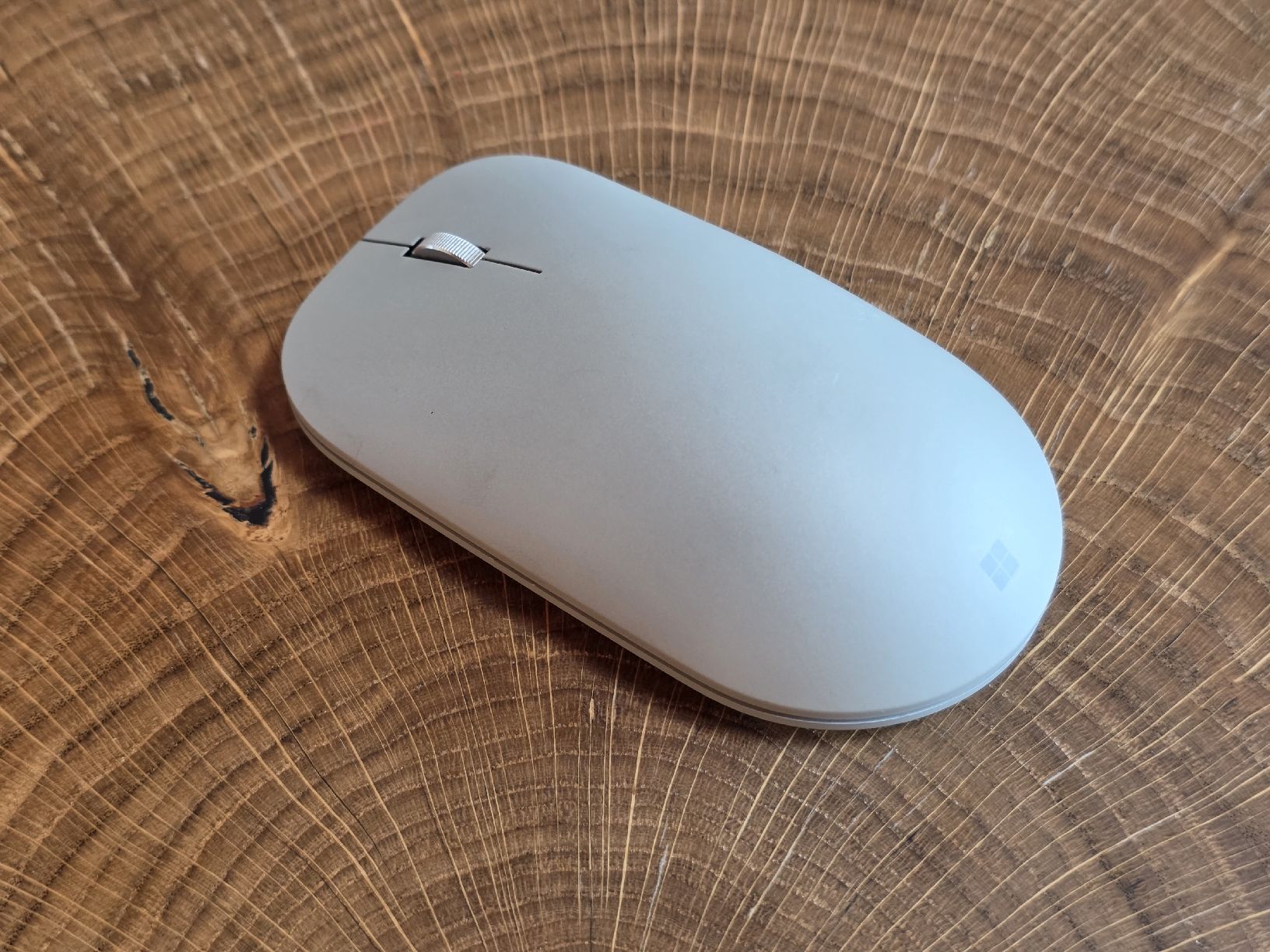 Microsoft Maus: Microsoft Surface Mouse Silver – Gebraucht aus Brütten von LSinus 2