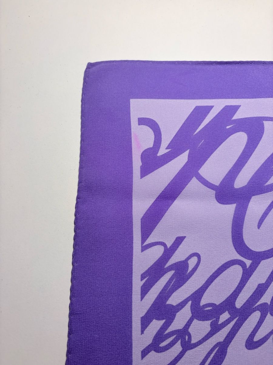 Chopard Foulards, Tücher & Schals: Foulard vintage Chopard en soie violet – Gebraucht aus Coppet von micasazoo 2