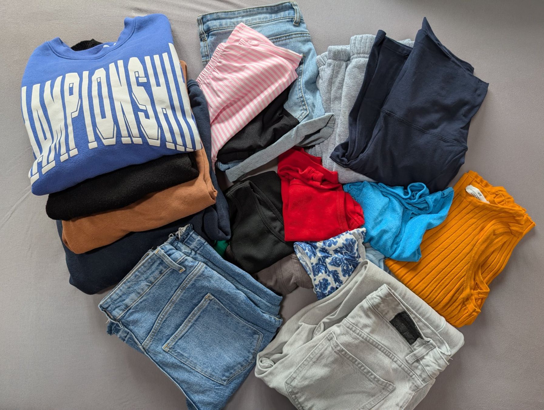 Lotti di vestiti: Kleiderpaket Grösse 34 / XS – Usato da Bauma venduto da Makinom