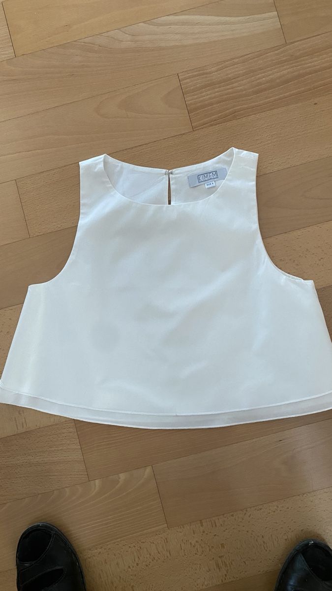 Tops: Haut blanc, taille 6, neuf – Neu und originalverpackt aus Romont FR von jeanne110 1