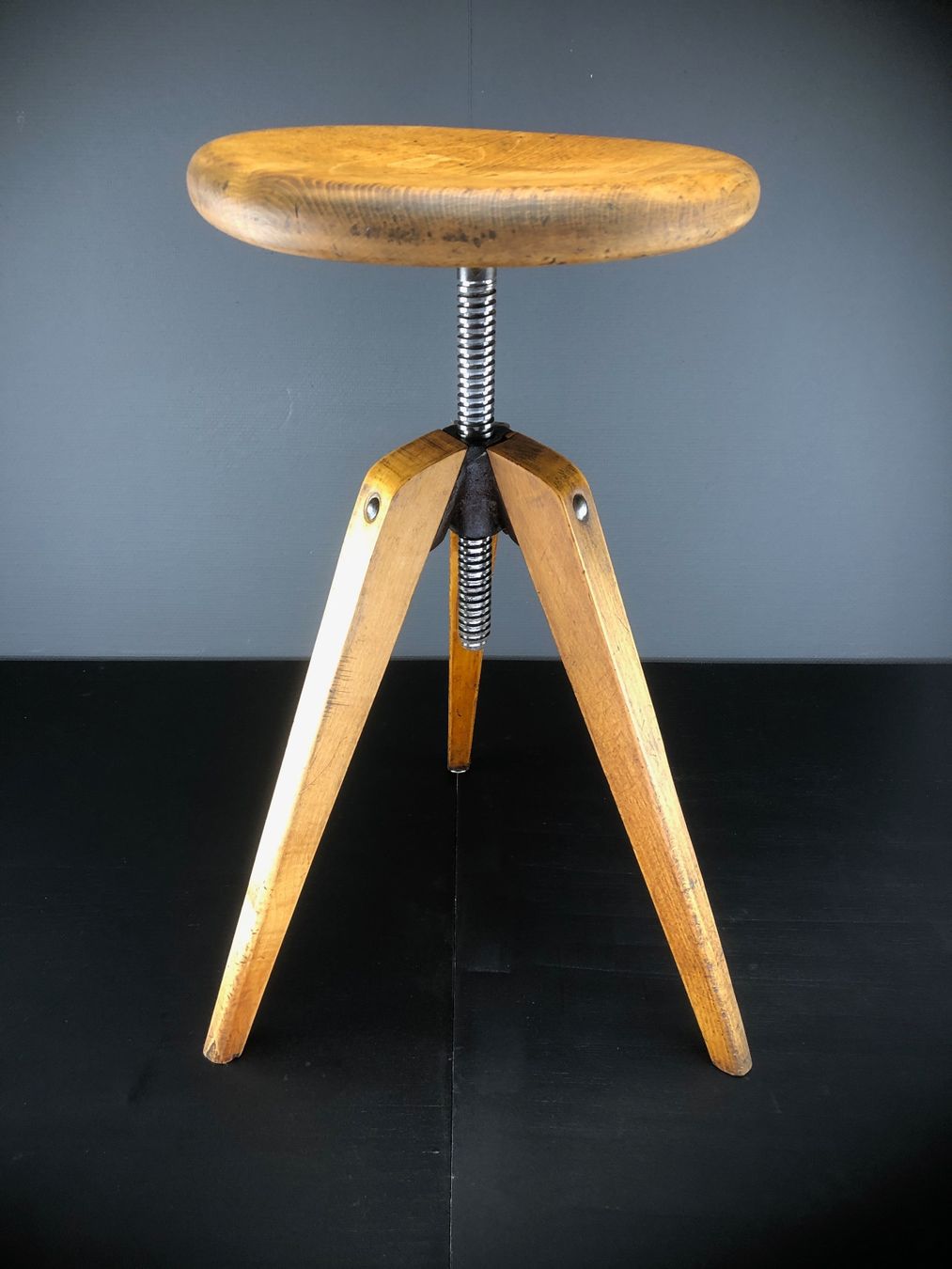 Sgabelli: Toller, Vintage Werkstatthocker, schönes Design – Usato da Laufenburg venduto da industrial-silence 2