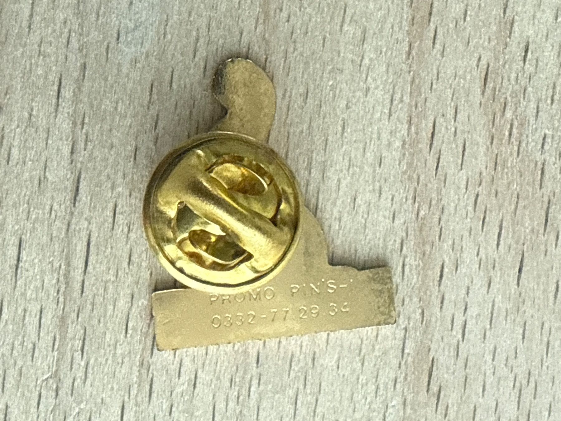Placchette & Badge: Pin Chicco D'Oro – Usato da Glattbrugg venduto da Schweigmatt 1