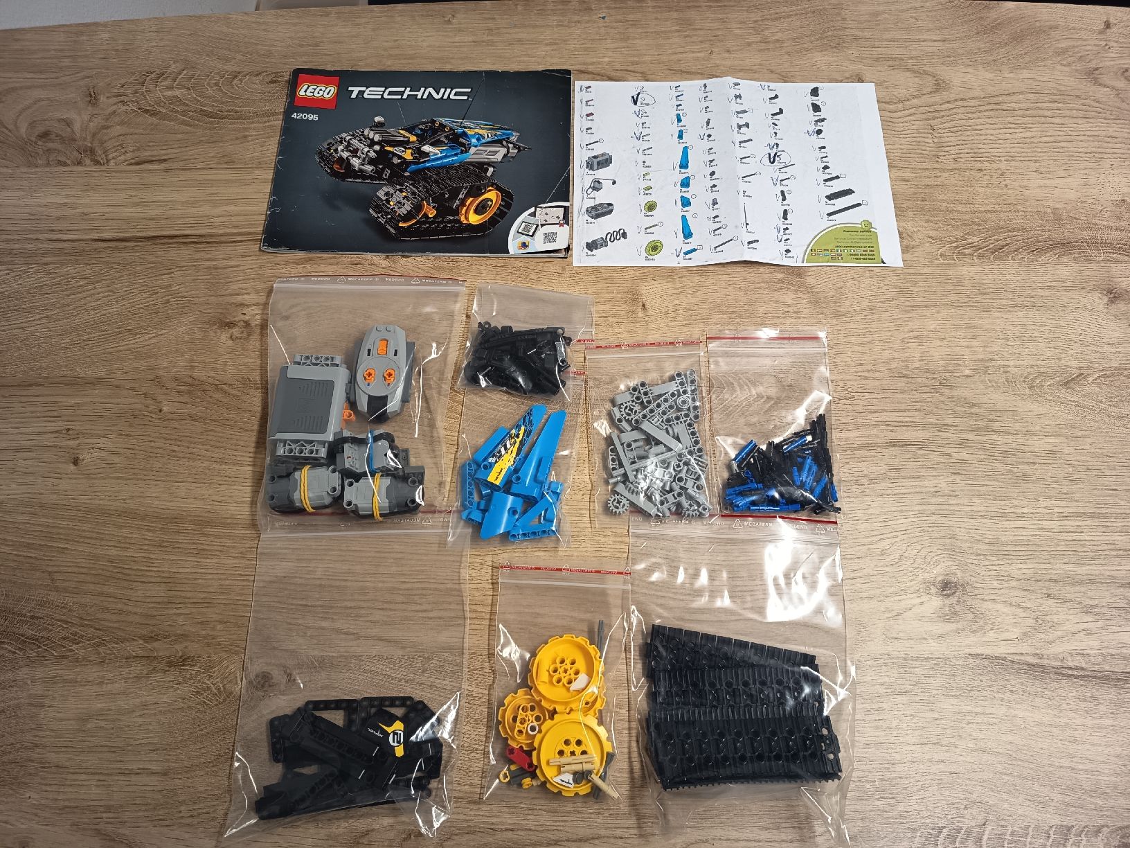 Lego Kit di costruzioni: lego Technic 42095 – Usato da Frauenfeld venduto da sveno666