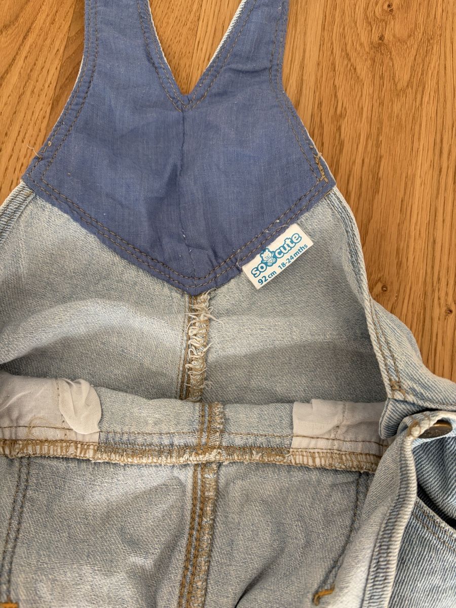 Lotti di vestiti: Latzhose kurz Gr. 92 und 98 – Nuovo (secondo la descrizione) da Frauenkappelen venduto da SSCN01 3