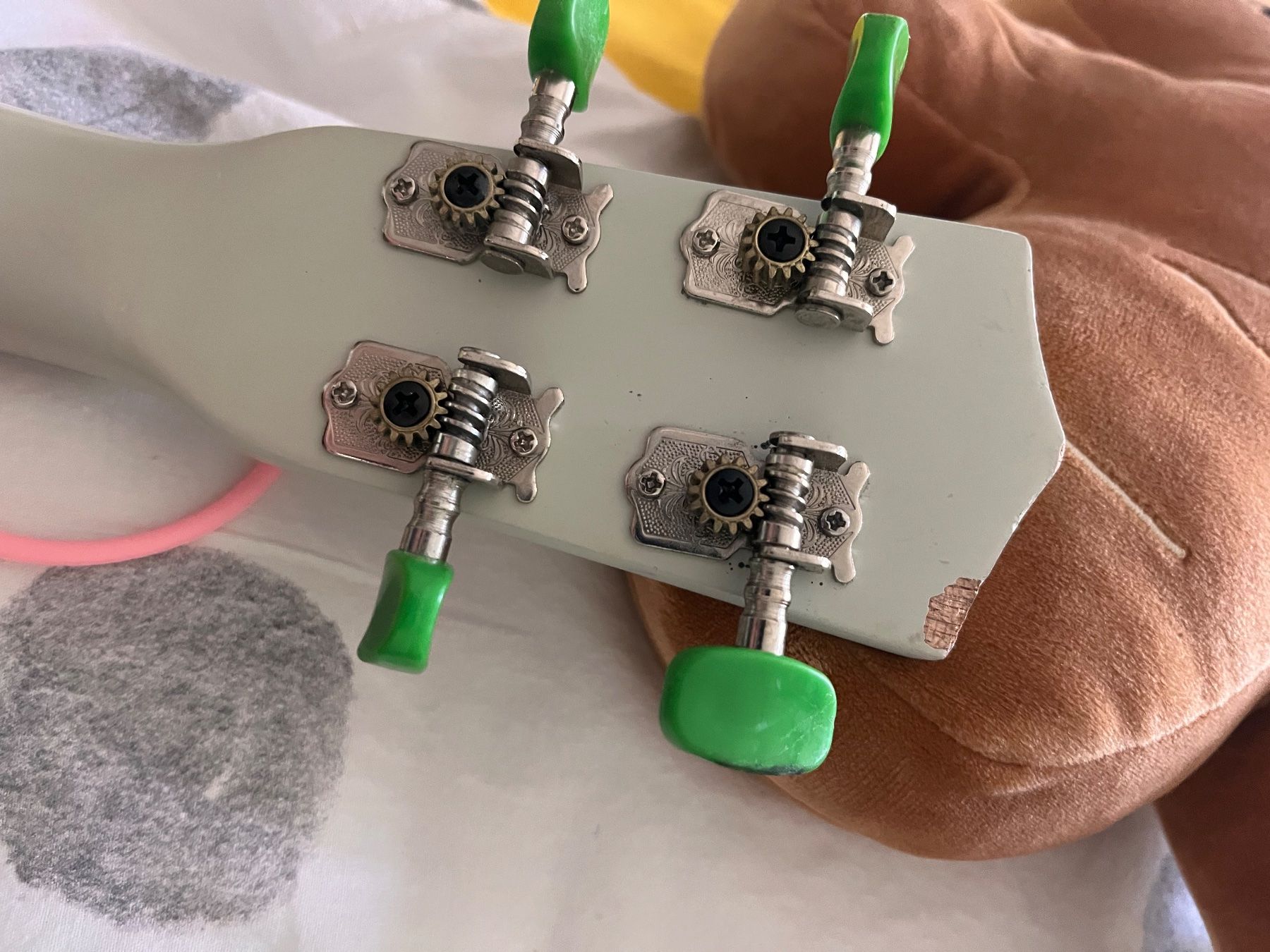 Instruments de musique: Ukulele weiss mit Zebra – Neuf (Voir description) à Wädenswil par khira 6