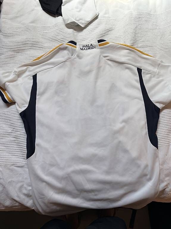 Canottiere & Pantaloni: Real Madrid Trikot Saison 23/24 – Usato da Geuensee venduto da mar_ld75 1
