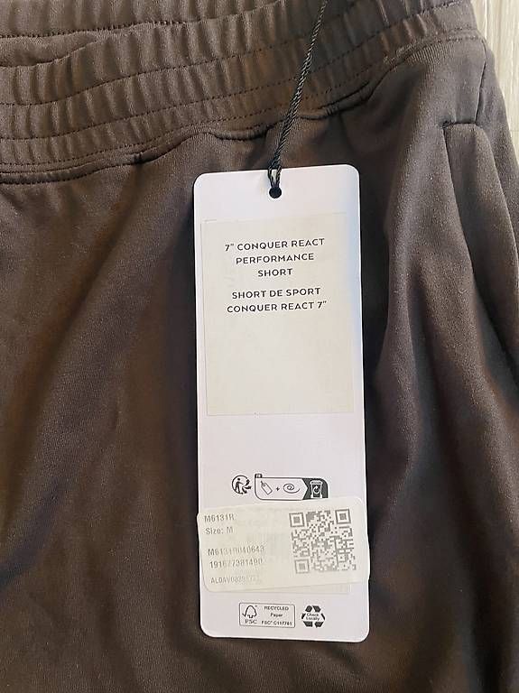 Pantalons: Alo Yoga 7 Conquer React Performance Shorts  Size M  – D'occasion à Ponte Tresa par coc_nnf5 4