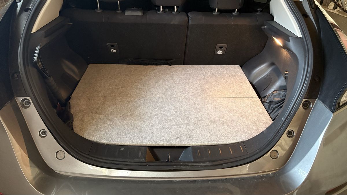 Nissan Autres accessoires p. véhicule: Doppelter ebener Ladeboden Nissan Leaf  – D'occasion à Roggliswil par Marla1