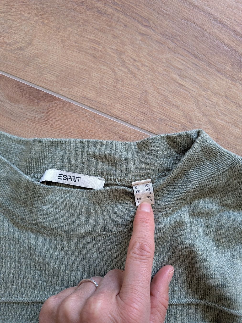 Esprit Maglioni & Felpe: Esprit Pullover Grösse XS – Usato da Eschenbach SG venduto da SanFranciscoCalifornia 1