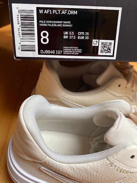 Scarpe da donna: Nike Sneaker für Dame – Usato da Wetzikon ZH venduto da masabelina63 4