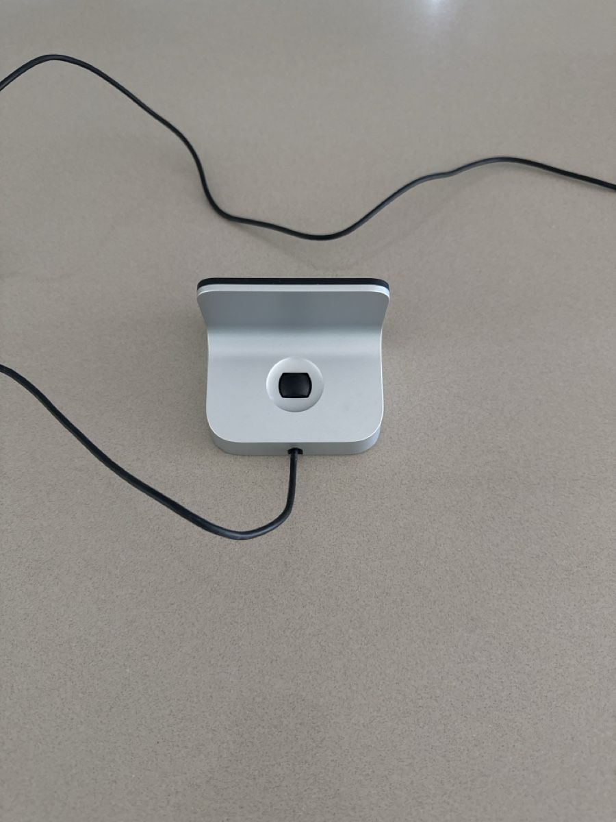 Belkin Docking station: Belkin Docking Station TOP Zustand iPhone / iPad – Usato da Wil SG venduto da Saintch 4