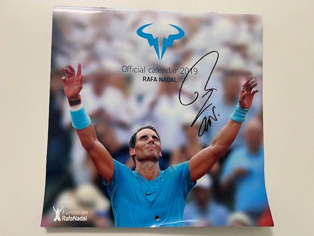 Autografi: Calendario Rafa Nadal 2019 Autografato – Usato da S. Pietro venduto da SORETOLO