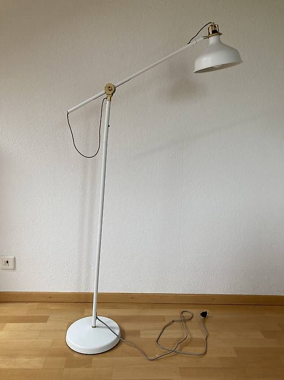 Lampade: Stehlampe, Stand-/Leseleuchte IKEA Ranarp, weiss – Usato da Tenniken venduto da Gnade27 1