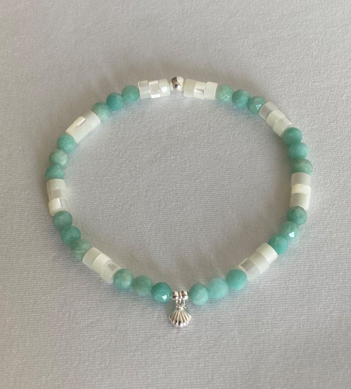 Bracciali & Braccialetti: Edelstein Armband Amazonit Perlmutt Silber auf Mass – Nuovo e nell'imballaggio originale da Zuzwil SG venduto da Lemliskat