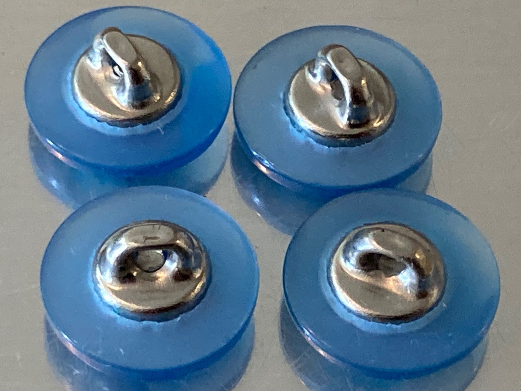 Bottoni: Boutons bleus facettés métal vintage – Usato da Marly venduto da Antigona71 2