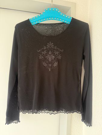 langärmeliges T-Shirt