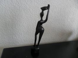 Magnifique statuette moderne en bois