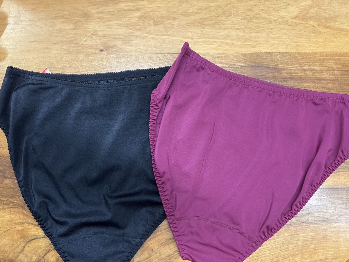 Triumph Autres dessous: 2xTai Slip Grösse 42 – Neuf avec emballage d'origine à Cumpadials par ofe_btq6 2