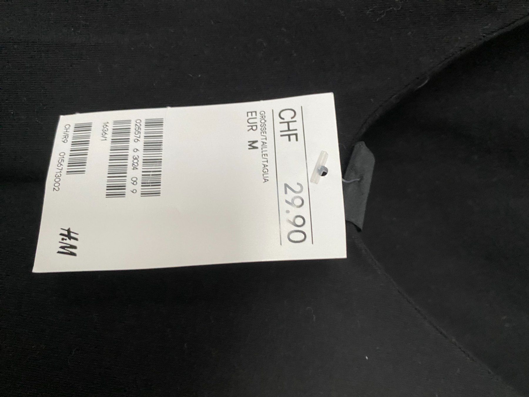 H&M Robes: Robe H&M neuve – Neuf avec emballage d'origine à Neuchâtel par zib_lzs8 3