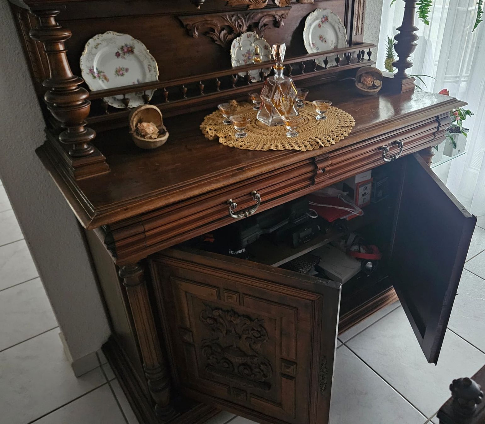 Credenze: antikes Esszimmer a.e.  Thurgauer Patrizierhaus – Usato da Unterkulm venduto da Beljasch 2