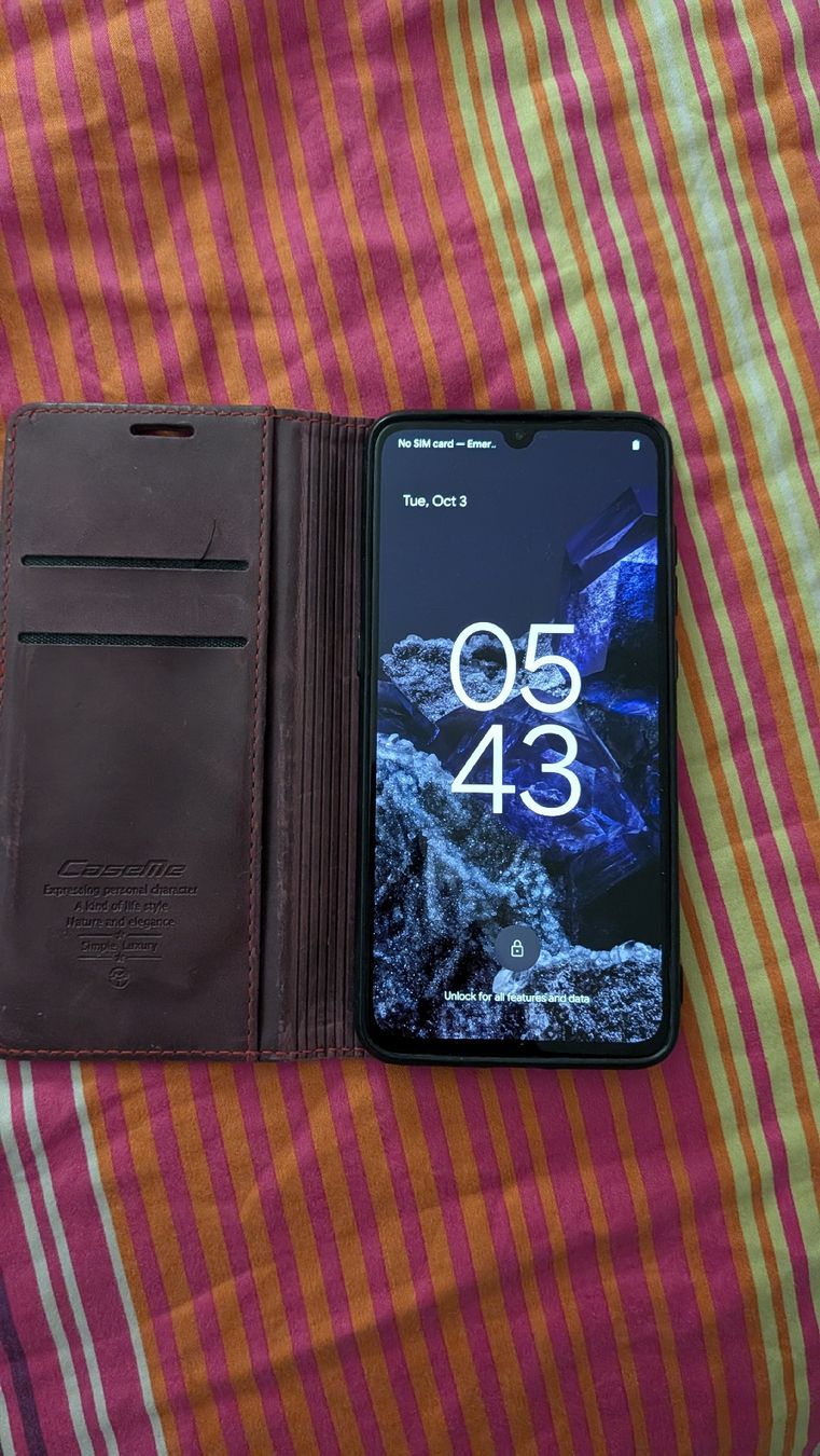 Xiaomi Portables: Xiaomi Mi 9 Smartphone with Case used condition – D'occasion à Zürich par zem_6zvp