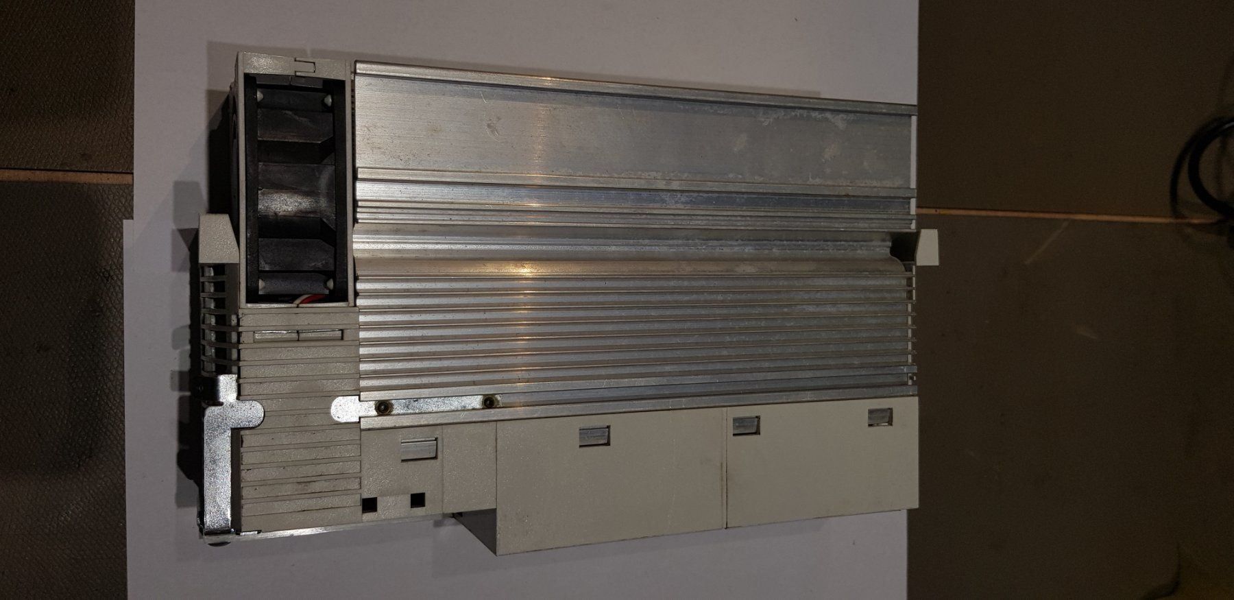 Inverter: Lenze 8200 Vector E82EV152_4C000 – Usato da Balsthal venduto da mtwd 2