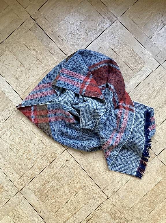 Zara Foulard & Sciarpe: Grosser Schal ZARA – Usato da Bern venduto da tan_2rrh